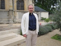 Cameroun: Hollande annonce la libération du père Vandenbeusch Cameroun: Hollande annonce la libération du père Vandenbeusch