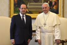 Hollande rencontre le pape au Vatican: gravité affichée pour des sujets délicats Hollande rencontre le pape au Vatican: gravité affichée pour des sujets délicats