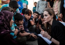 Angelina Jolie à Sarajevo, contre la violence sexuelle en temps de guerre Angelina Jolie à Sarajevo, contre la violence sexuelle en temps de guerre