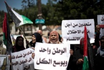 Le processus de paix bloqué, les Palestiniens tentent la réconciliation