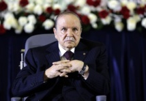 Bouteflika nomme le 1er gouvernement de son 4e mandat, sans l'opposition