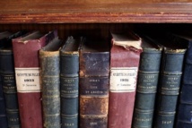 Un livre français relié avec... de la peau humaine Un livre français relié avec... de la peau humaine