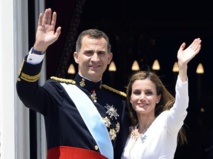 Dans Madrid pavoisée, Felipe VI plaide pour "l'unité" de l'Espagne