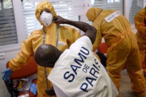Ebola: la France étend ses contrôles aux vols en provenance du Mali Ebola: la France étend ses contrôles aux vols en provenance du Mali