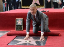 Christoph Waltz inaugure son étoile à Hollywood et clarifie des propos sur Hollande