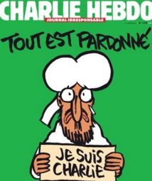 Charlie Hebdo persiste avec Mahomet en Une, mise en garde au Caire