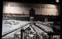 Merkel: "honteux" que des juifs soient toujours attaqués en Allemagne