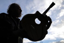 Roberto Ceretti, l'artisan qui offre ses guitares de prix contre une chanson