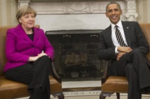 Ukraine: Obama et Merkel évoquent la livraison d'armes, l'UE reporte ses sanctions