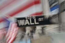 Wall Street monte franchement, stimulée par l'international