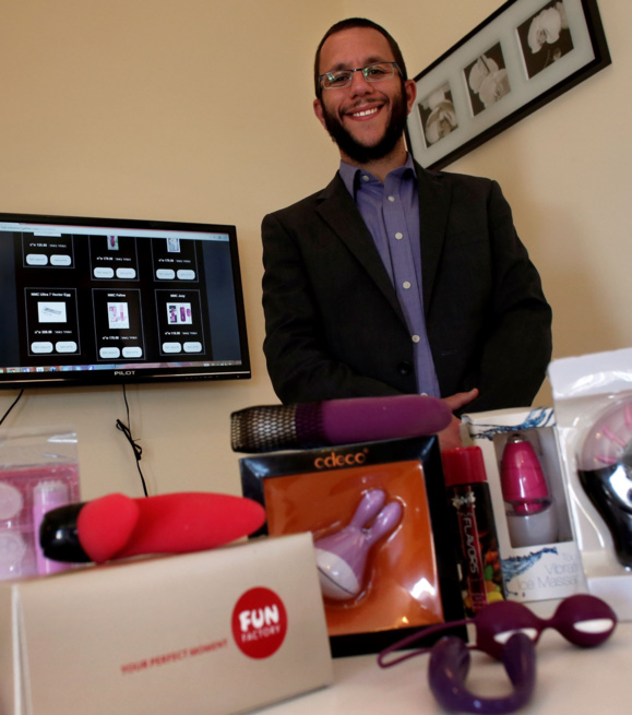 Natan Alexander, un rabbin israélien orthodoxe vend des sex-toys à destination des couples juifs pratiquants