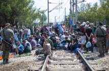 Incidents entre migrants et policiers macédoniens à la frontière grecque: cinq blessés légers