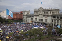 Guatemala-Des milliers de manifestants contre le président