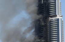 Dubaï enquête sur le spectaculaire incendie d'un hôtel de luxe en plein réveillon Dubaï enquête sur le spectaculaire incendie d'un hôtel de luxe en plein réveillon
