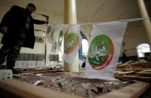 Irak: attentats contre deux mosquées sunnites et un muezzin tué