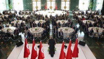 Des écrivains, des académiciens et des journalistes hôtes du président Erdogan jeudi