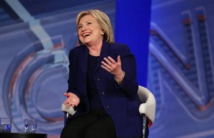 Primaires américaines: Hillary Clinton tire à elle la couverture "progressiste" de Bernie Sanders Primaires américaines: Hillary Clinton tire à elle la couverture "progressiste" de Bernie Sanders