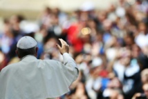 Vatican: le pape publie ses directives sur la famille et le mariage