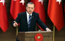 Migrants: Erdogan met la pression sur l'UE en menaçant de ne pas respecter l'accord Migrants: Erdogan met la pression sur l'UE en menaçant de ne pas respecter l'accord