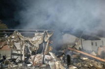 Séismes au Japon: les secouristes à l'oeuvre, neuf morts Séismes au Japon: les secouristes à l'oeuvre, neuf morts