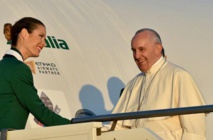 Le pape à Lesbos pour réaffirmer son message de solidarité envers les migrants Le pape à Lesbos pour réaffirmer son message de solidarité envers les migrants