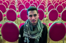 Le jeune pianiste au keffieh qui chante la Syrie aux Allemands Le jeune pianiste au keffieh qui chante la Syrie aux Allemands