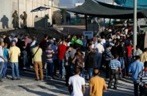 Jérusalem-Est: des milliers de Palestiniens malgré les restrictions Jérusalem-Est: des milliers de Palestiniens malgré les restrictions