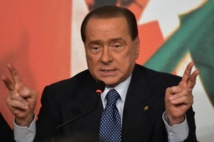 Berlusconi en soins intensifs après une opération à coeur ouvert Berlusconi en soins intensifs après une opération à coeur ouvert