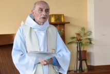 Obsèques du père Hamel à Rouen, une semaine après son assassinat Obsèques du père Hamel à Rouen, une semaine après son assassinat