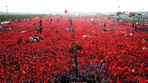 Istanbul: Près de 5 millions de personnes au meeting "Démocratie et Hommage aux martyrs"