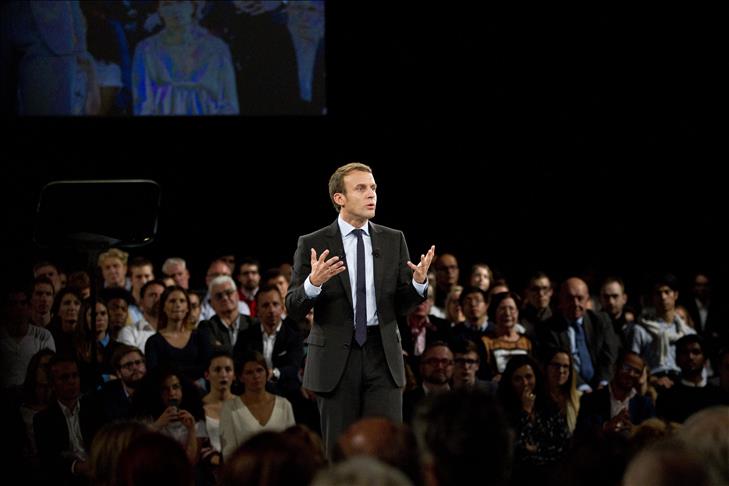 France : Emmanuel Macron officialise sa candidature à la Présidentielle de 2017