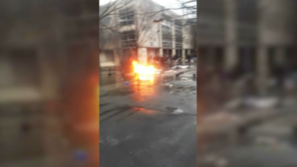 France-54 jeunes en garde à vue après des violences à Saint-Denis
