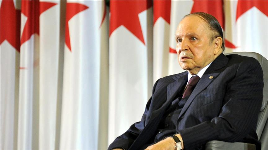 Bouteflika: La position de Macron sur le colonialisme contribuera à la réconciliation des deux pays