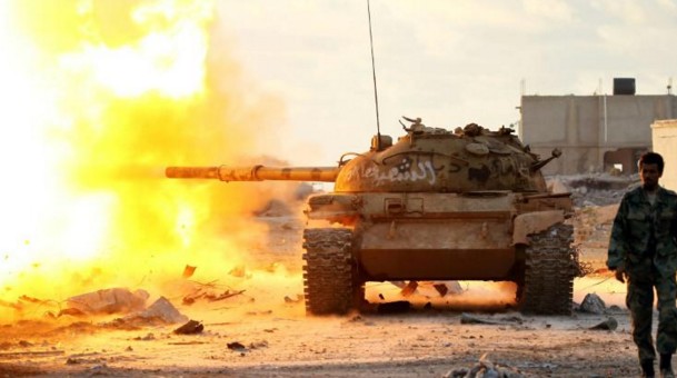 Libye: 141 morts dans une attaque contre une base militaire