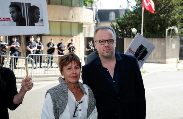 Le journaliste français Depardon va être expulsé de Turquie vendredi Le journaliste français Depardon va être expulsé de Turquie vendredi