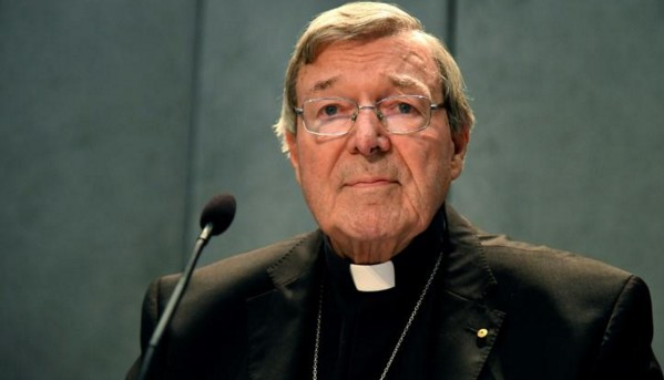 Le numéro trois du Vatican inculpé pour crimes sexuels clame son innocence