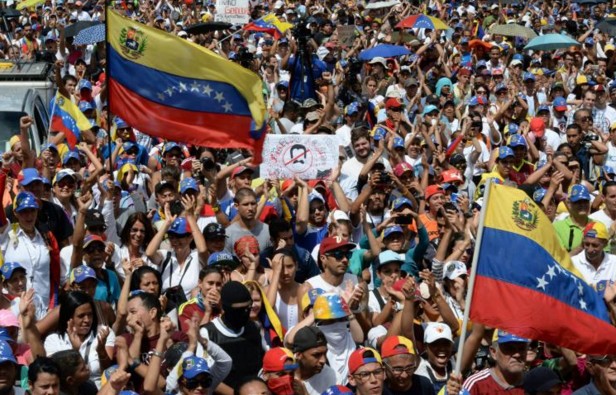 Venezuela: à quoi servira la consultation de l'opposition?