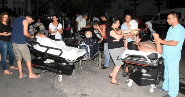 Séisme: 80 personnes hospitalisées en Turquie