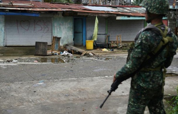 Philippines: près de 60 renforts de l'EI arrêtés en zone de conflit