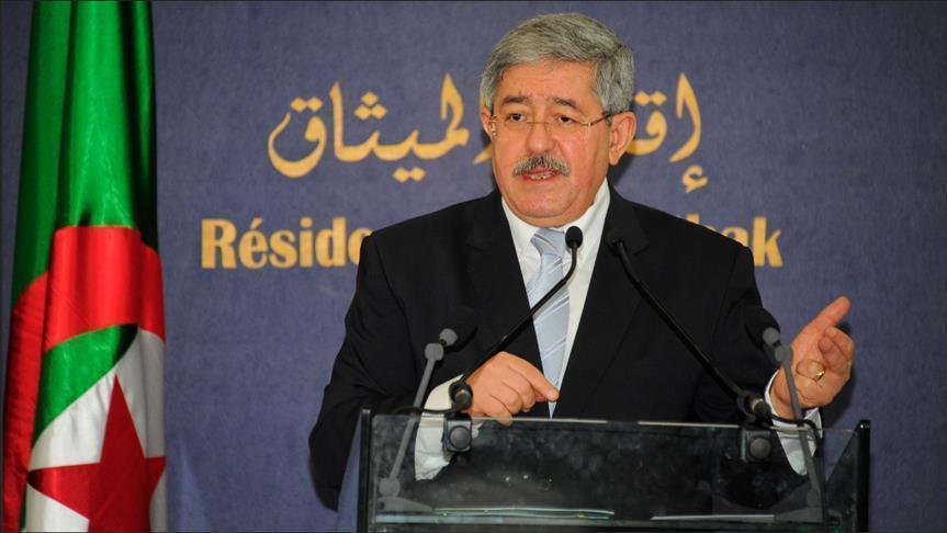 Algérie: Le PM Ouyahia reconnait avoir présenté des excuses à Riyad