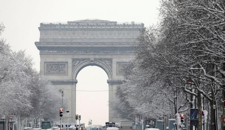 L'Île-de-France engourdie par le froid et la neige