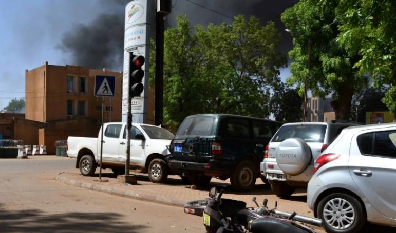 Attaques contre l'ambassade de France à Ouagadougou et l'état-major de l'armée burkinabé