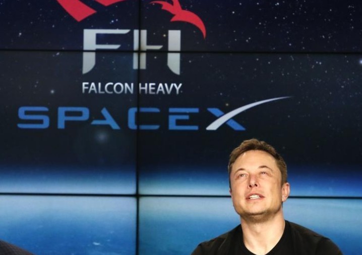 Elon Musk efface les pages Facebook de SpaceX et Tesla