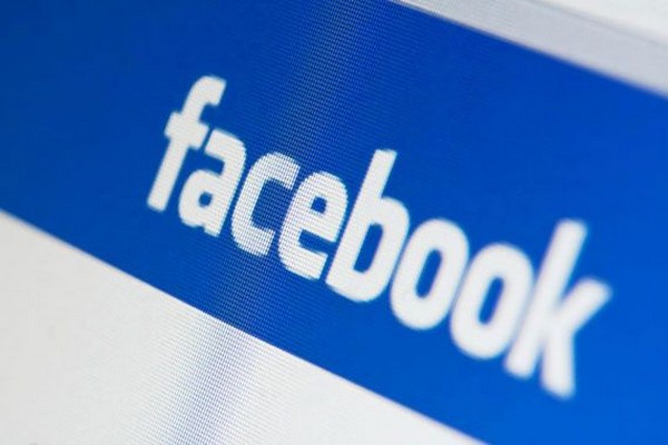 Facebook renonce à mettre en avant les sujets tendance