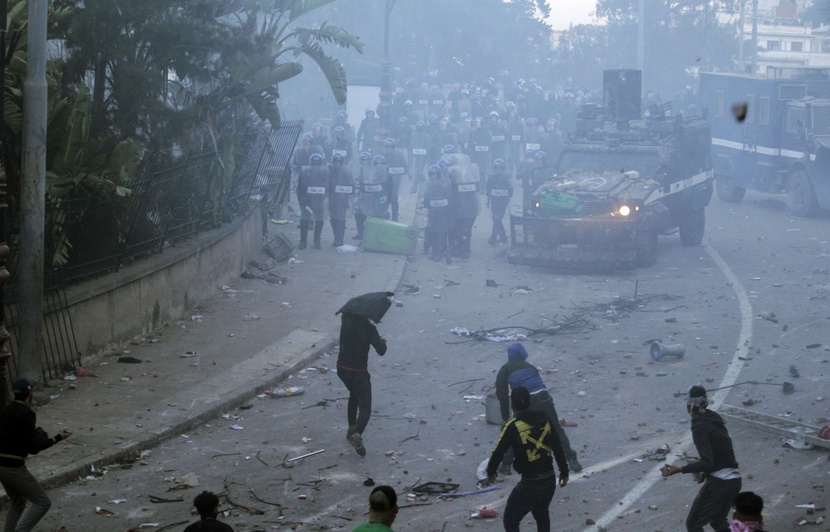 Manifestations à Alger : 63 blessés dont 56 policiers, 45 arrestations