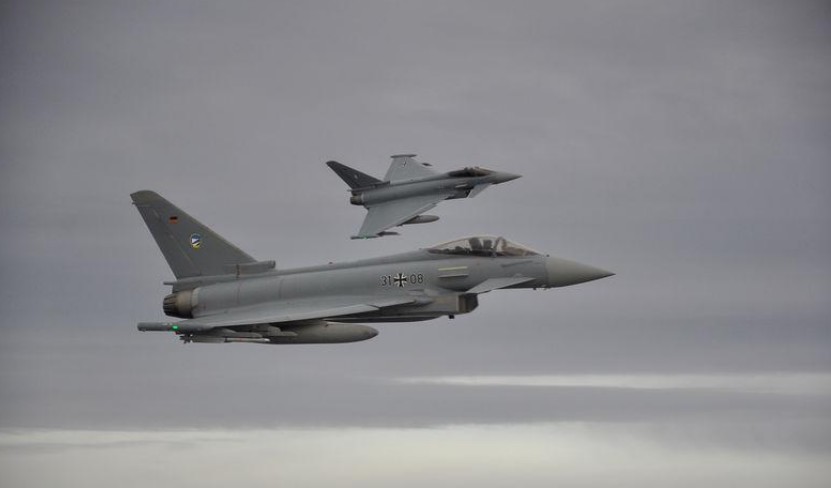 Deux Eurofighter se sont écrasés dans le nord-est de l'Allemagne Deux Eurofighter se sont écrasés dans le nord-est de l'Allemagne