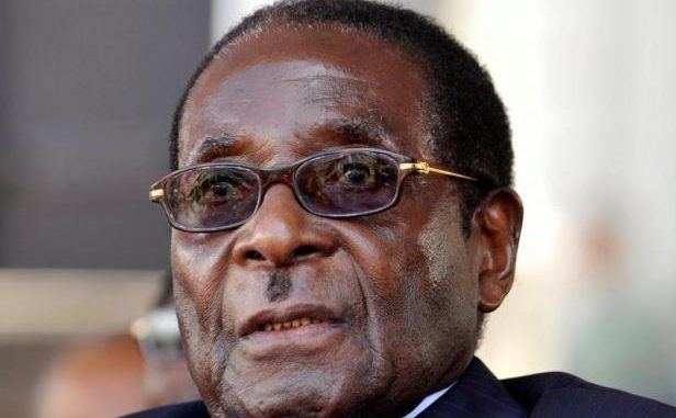 Robert Mugabe, ex-président du Zimbabwe, toujours hospitalisé à Singapour