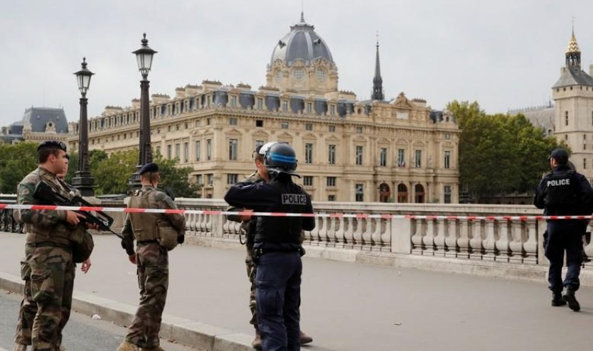 Cinq arrestations après l'attaque à la préfecture de police de Paris