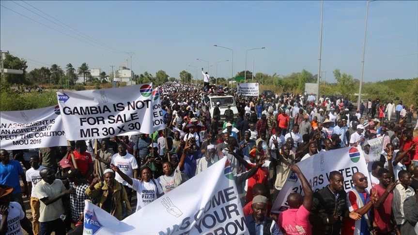 Gambie: des manifestations appellent à la démission du Président