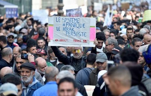 Algérie: Amnesty appelle le président à "entendre" la contestation